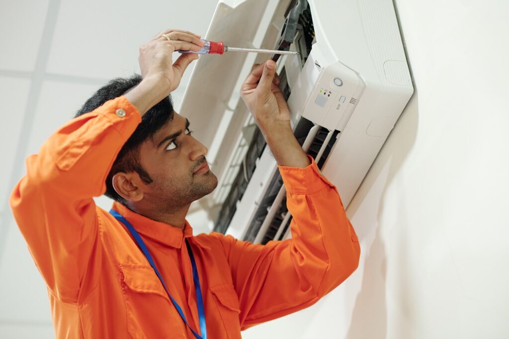 Efficient AC Repair Solutions in Gainesville: Stay Cool All Summer 5 AC repair
